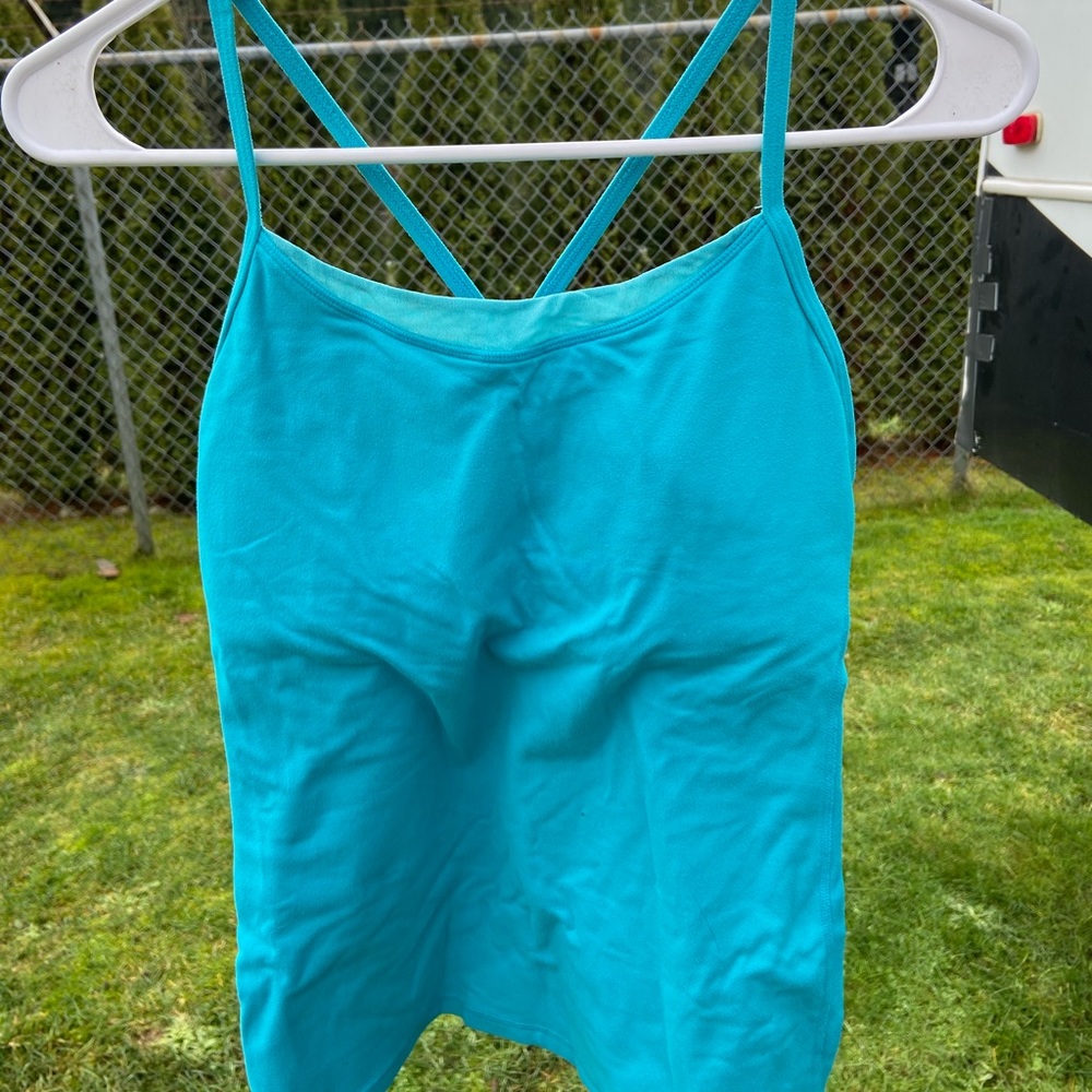 LULULEMON t purple top with built in bra and removable padding